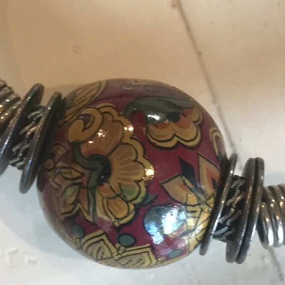 Boho Bracelet with One Large Floral Bead Preloved - Picture 2 of 6